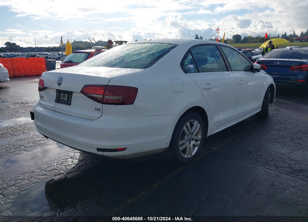 2017 VOLKSWAGEN JETTA 1.4T S VIN: 3VW2B7AJ2HM230552