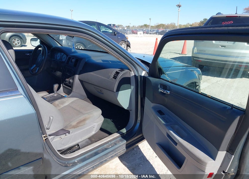 2006 CHRYSLER 300 VIN: 2C3KA43R66H126959