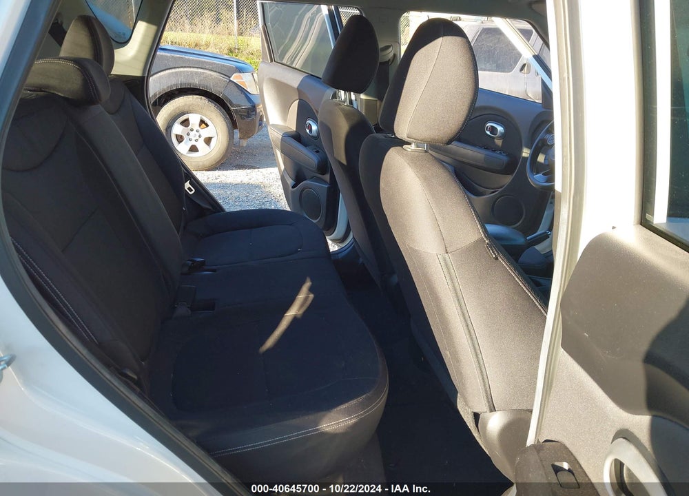 2015 KIA SOUL VIN: KNDJN2A24F7780148