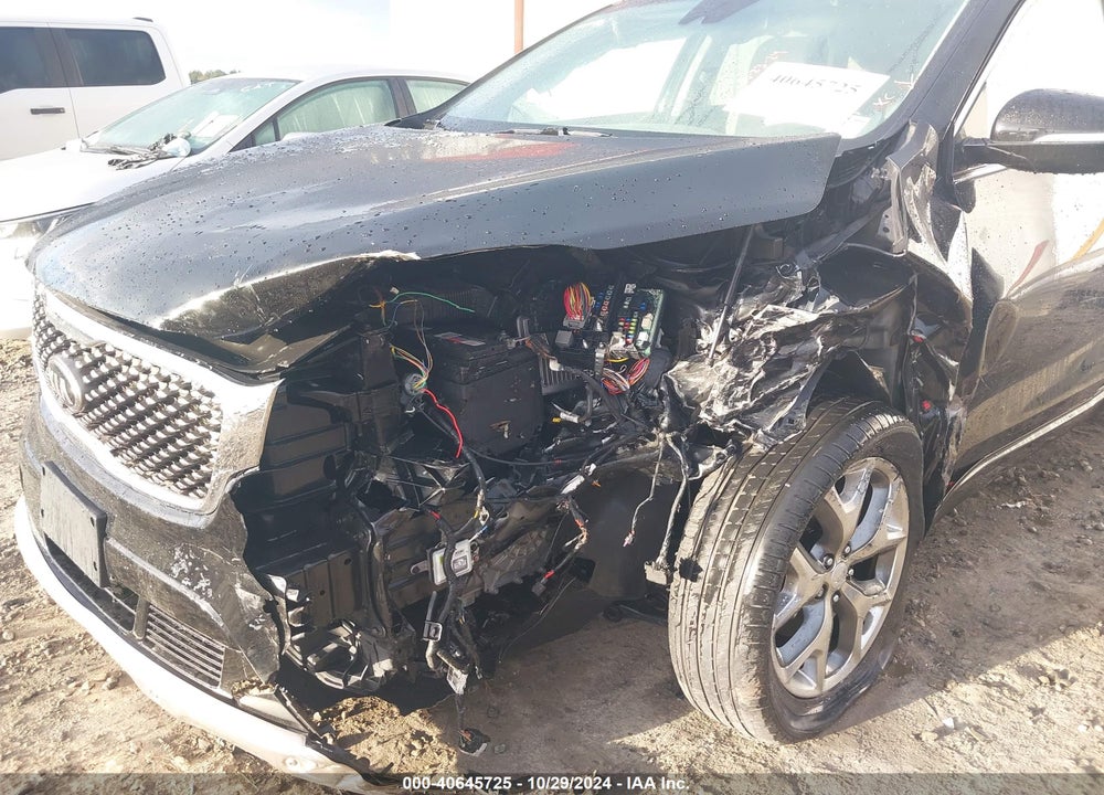 2017 KIA SORENTO 3.3L SX VIN: 5XYPK4A52HG295215