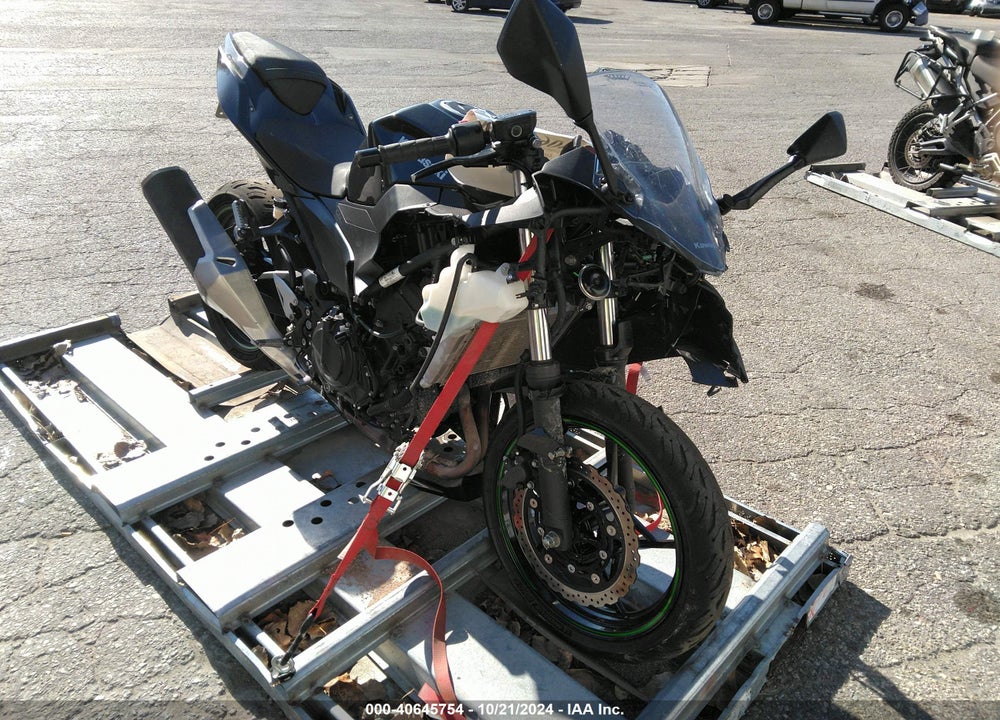 2023 KAWASAKI EX400 VIN: JKAEXKH16PDAN2047