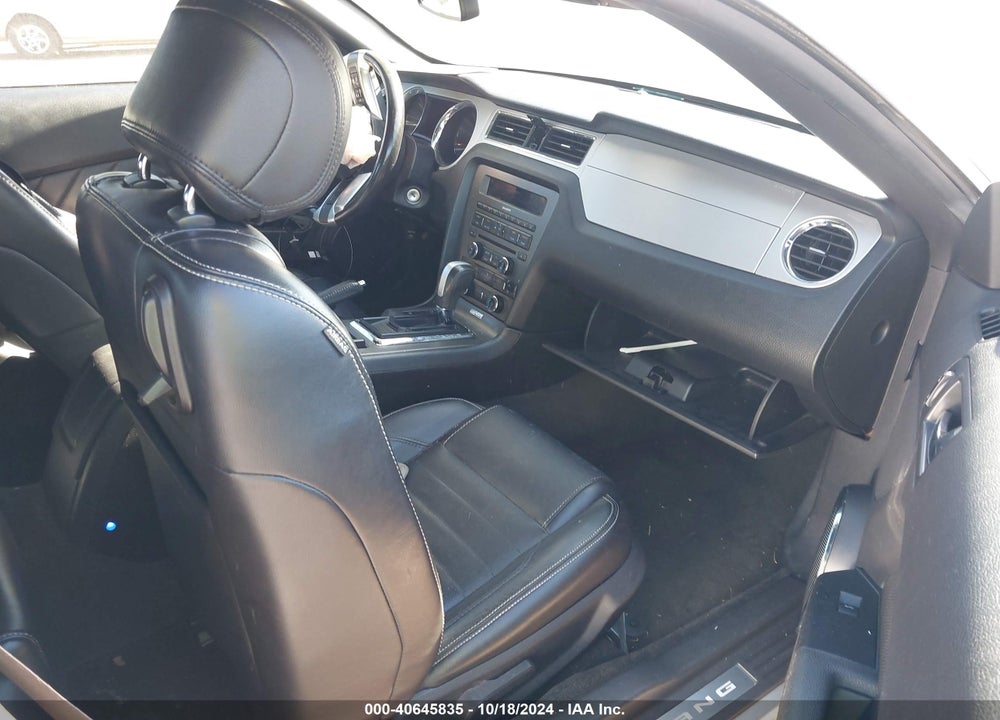 2014 FORD MUSTANG V6 PREMIUM VIN: 1ZVBP8EMXE5238055