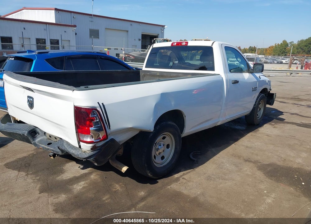 2018 RAM 1500 TRADESMAN 4X2 8' BOX VIN: 3C6JR6DG2JG244712