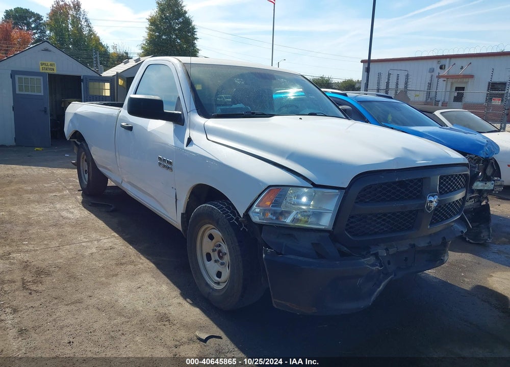 2018 RAM 1500 TRADESMAN 4X2 8' BOX VIN: 3C6JR6DG2JG244712