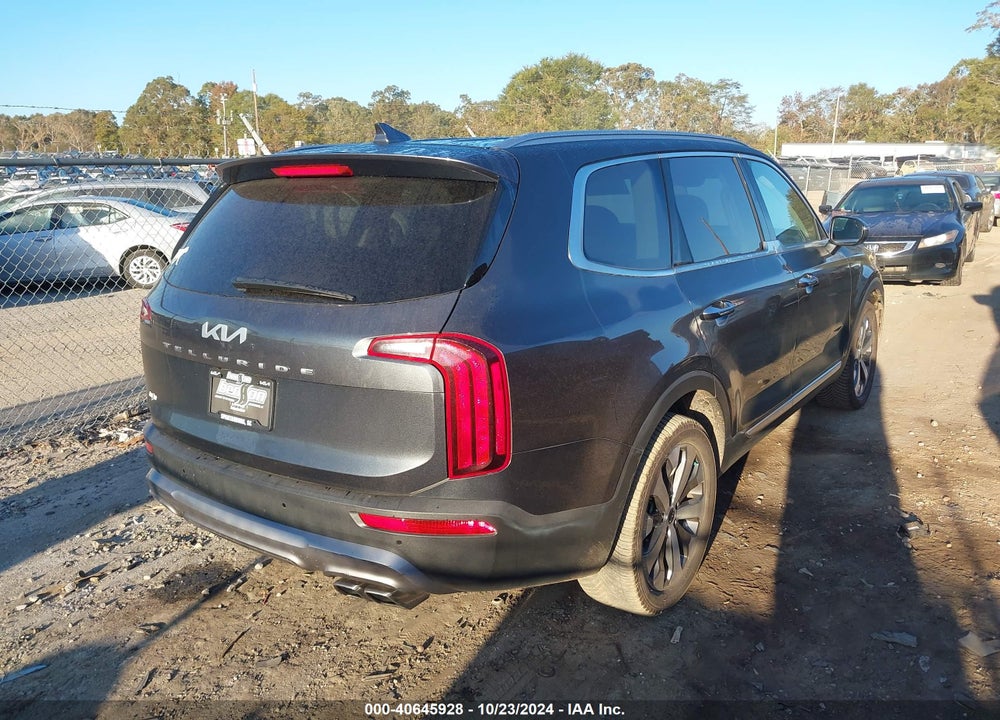 2022 KIA TELLURIDE S VIN: 5XYP64HCXNG284130