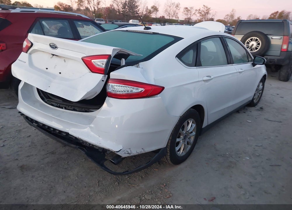 2015 FORD FUSION S VIN: 3FA6P0G78FR119423