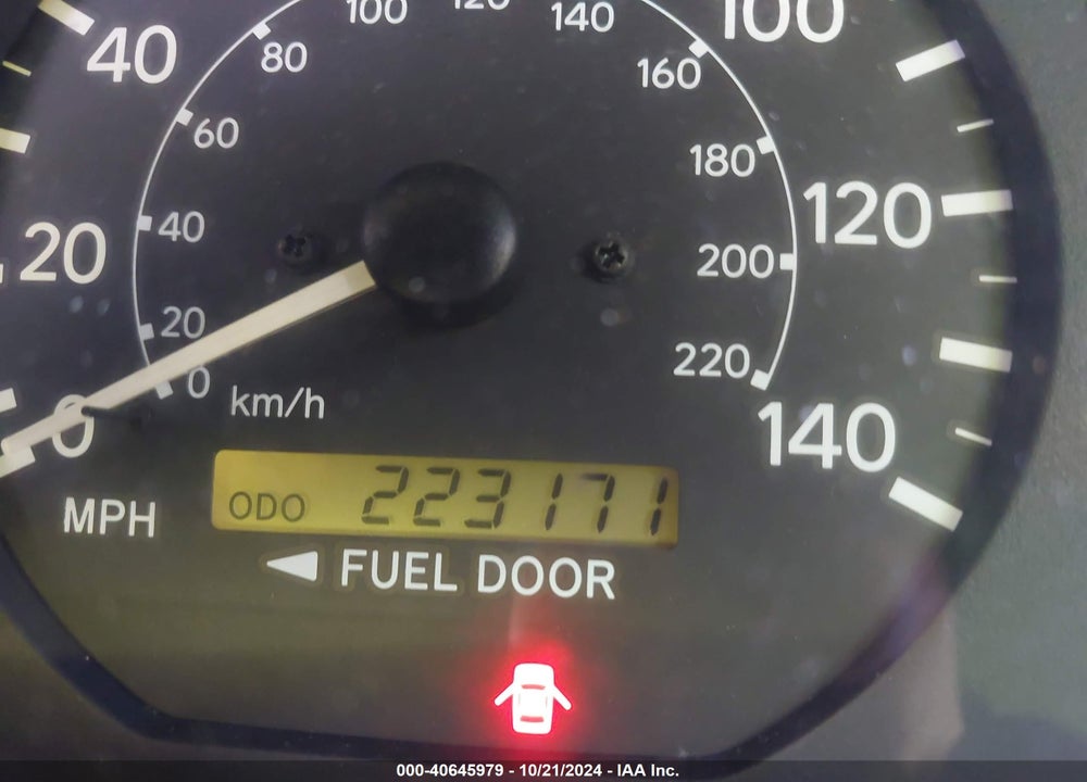 2000 TOYOTA CAMRY LE VIN: JT2BG22K0Y0476610