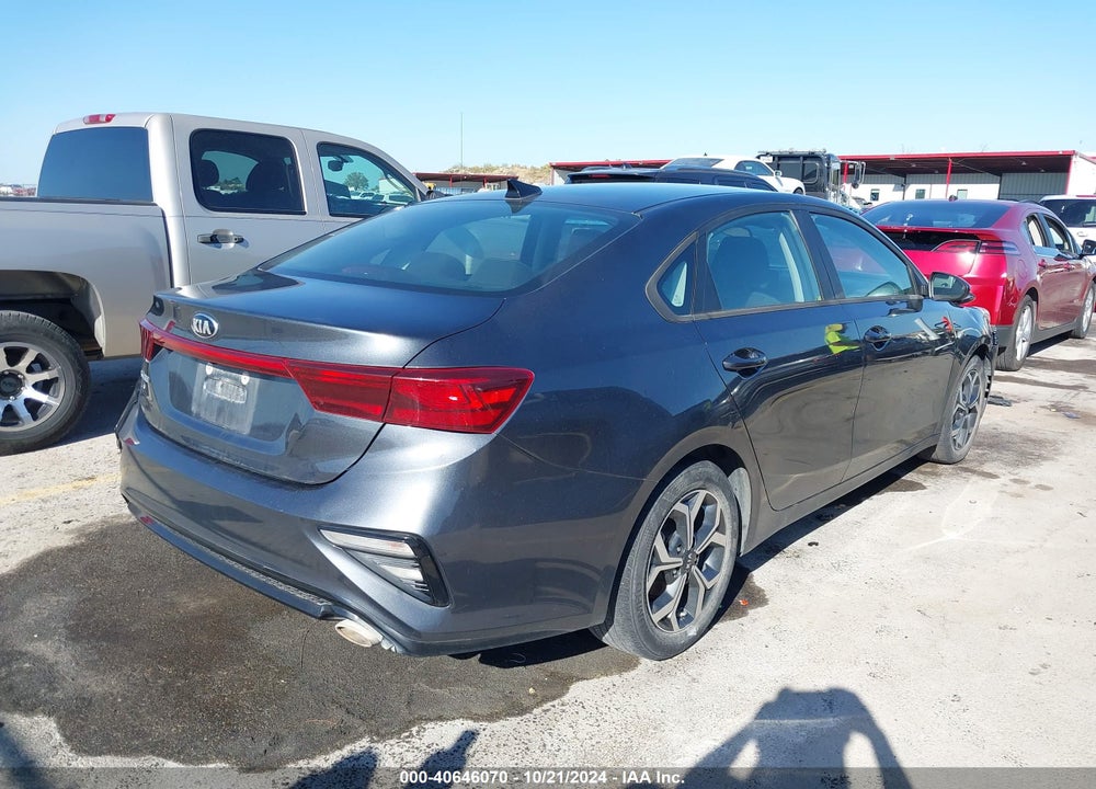 2021 KIA FORTE VIN: 3KPF24ADXME388266