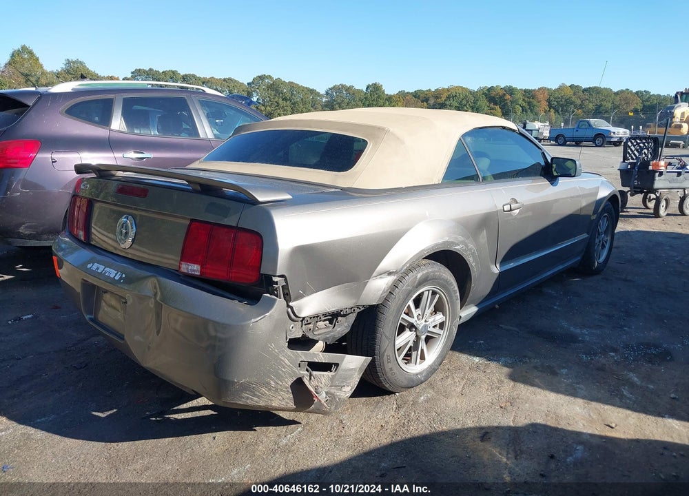 2005 FORD MUSTANG VIN: 1ZVFT84N455184324