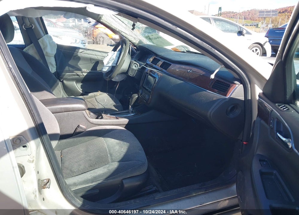 2010 CHEVROLET IMPALA LS VIN: 2G1WA5EKXA1255641