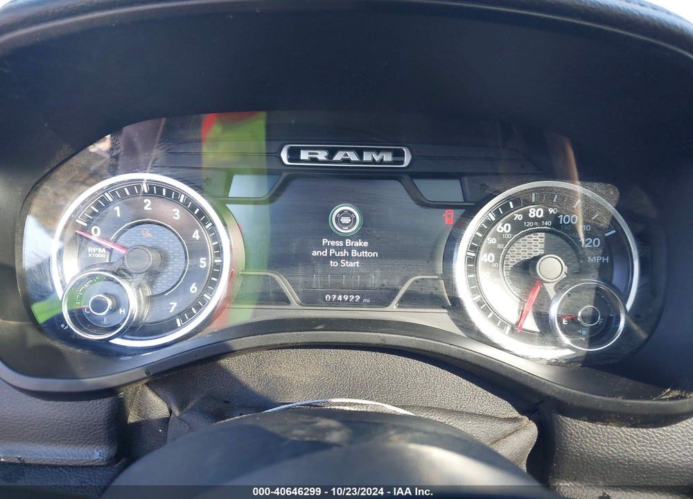 2019 RAM 1500 LAIE  4X4 5'7 BOX VIN: 1C6SRFJT3KN808687