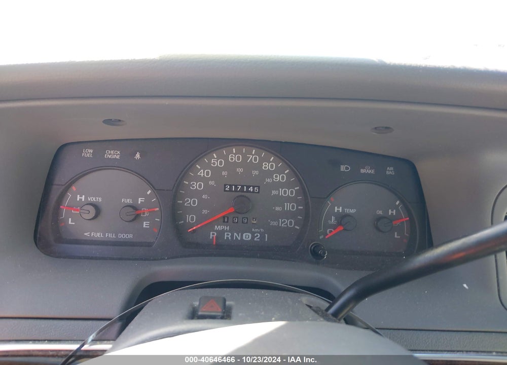 2004 MERCURY GRAND MARQUIS GS VIN: 2MEFM74W74X670611
