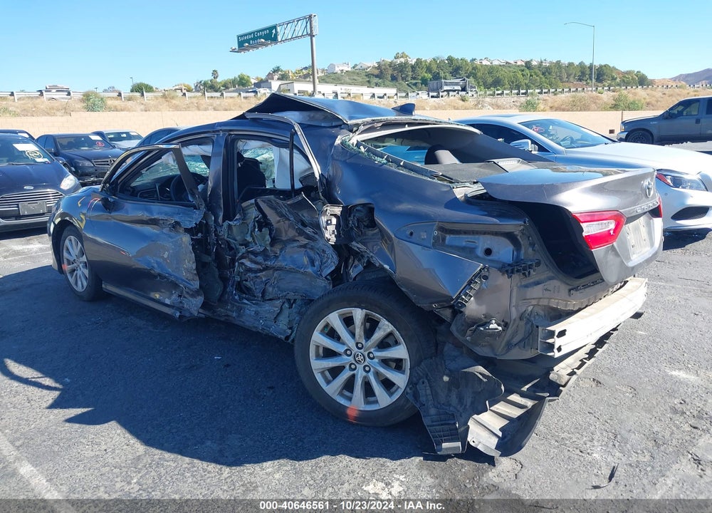 2020 TOYOTA CAMRY LE VIN: 4T1L11AK6LU951828