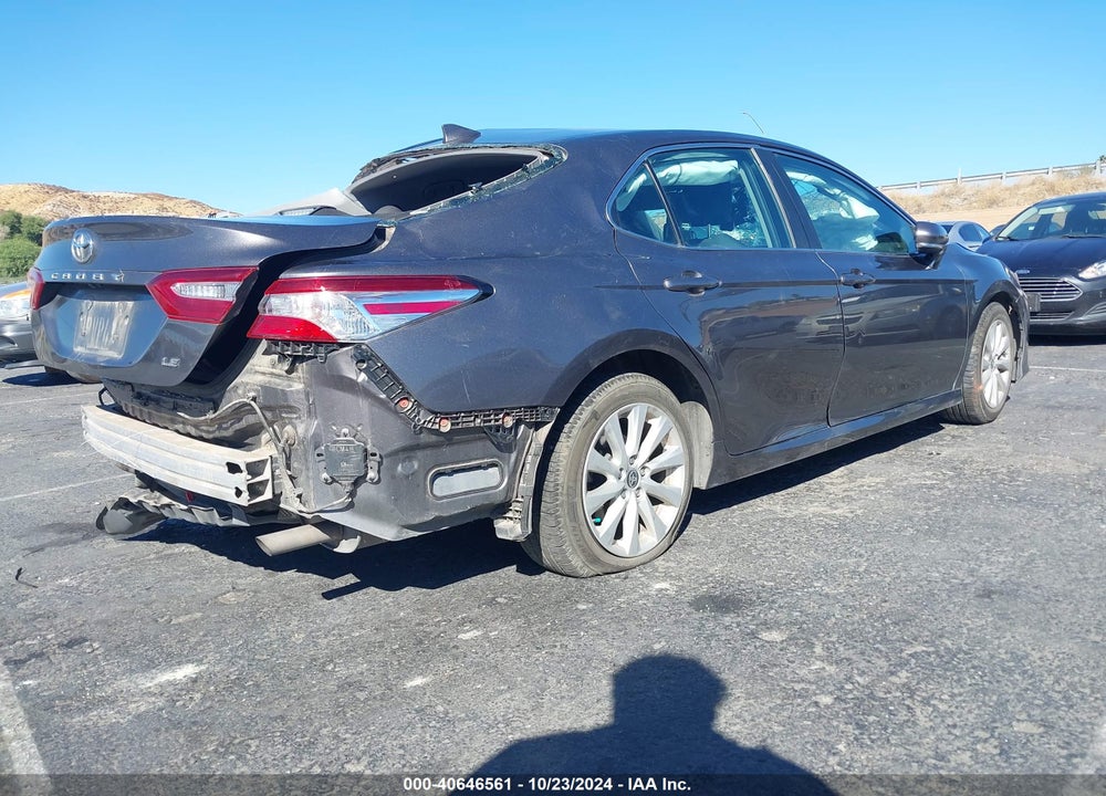 2020 TOYOTA CAMRY LE VIN: 4T1L11AK6LU951828