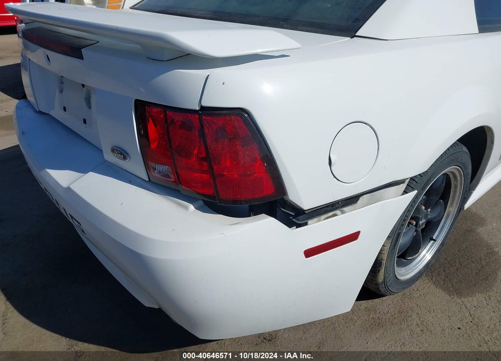 2001 FORD MUSTANG GT VIN: 1FAFP42XX1F196833