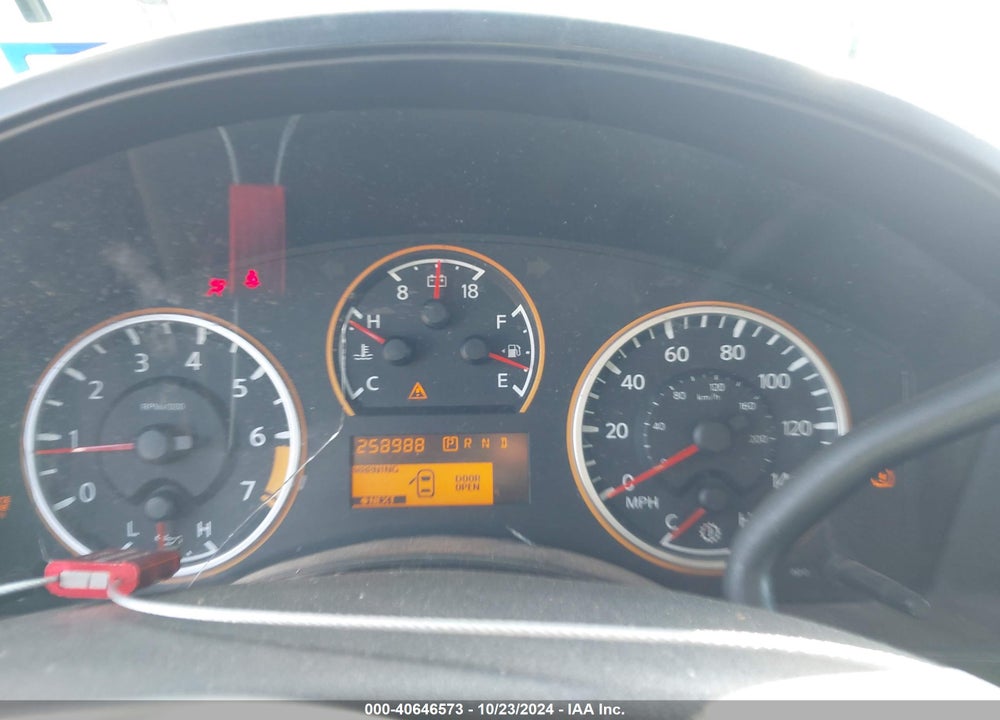 2010 NISSAN TITAN SE VIN: 1N6BA0CH4AN302674