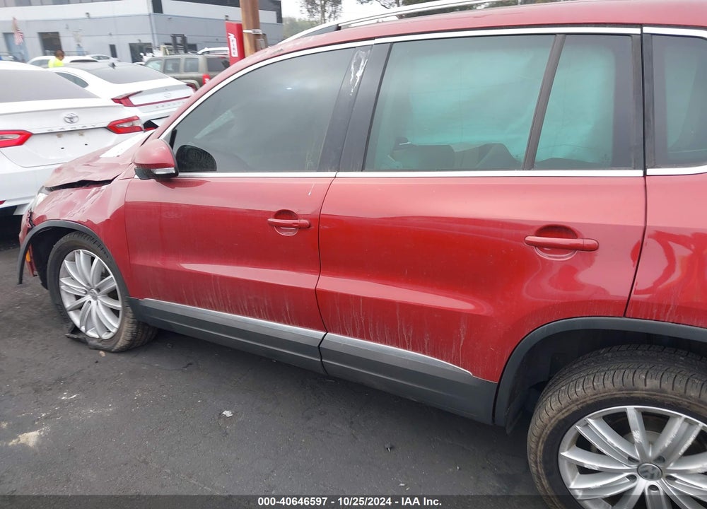 2016 VOLKSWAGEN TIGUAN SE VIN: WVGAV7AX2GW021431