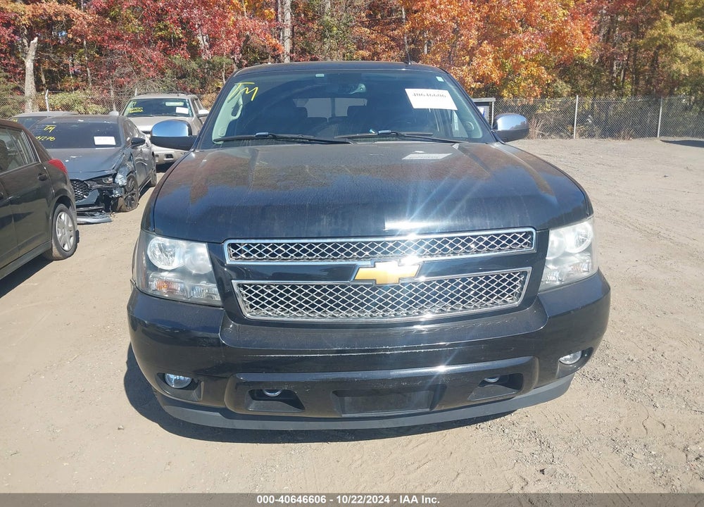 2014 CHEVROLET SUBURBAN 1500 LTZ VIN: 1GNSKKE74ER177052
