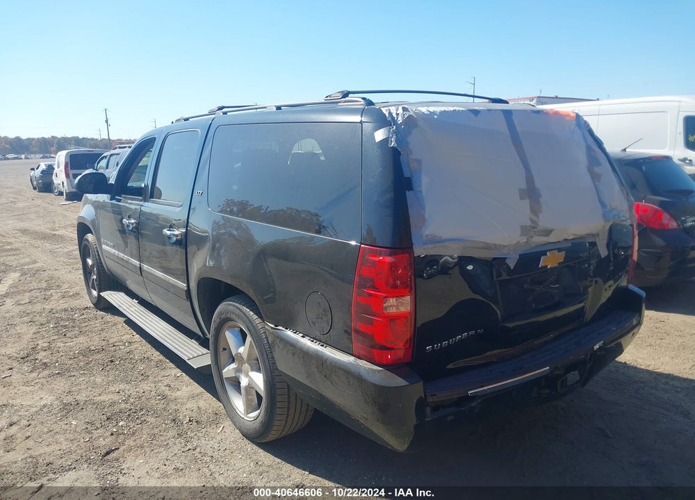 2014 CHEVROLET SUBURBAN 1500 LTZ VIN: 1GNSKKE74ER177052