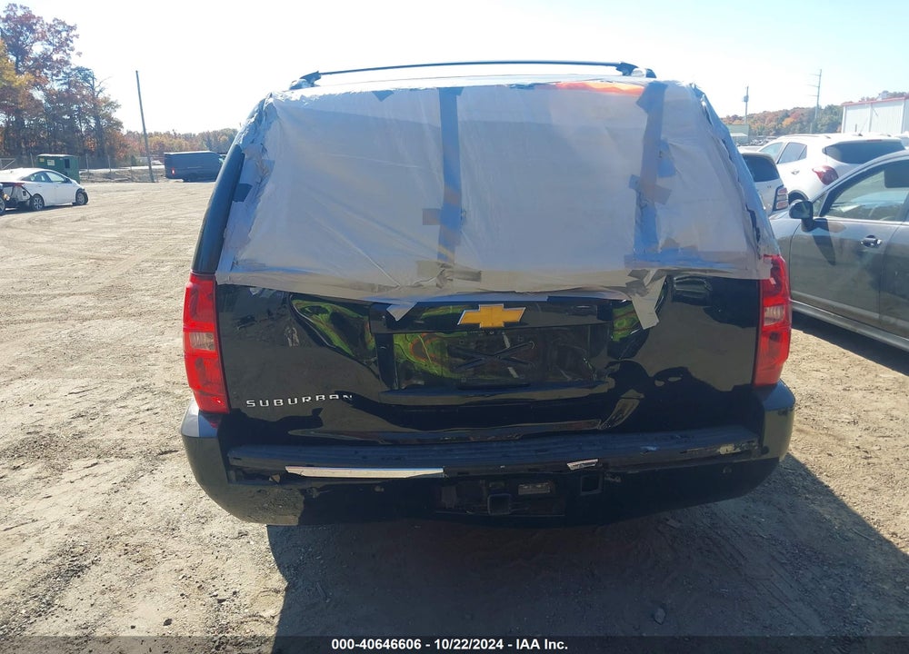 2014 CHEVROLET SUBURBAN 1500 LTZ VIN: 1GNSKKE74ER177052