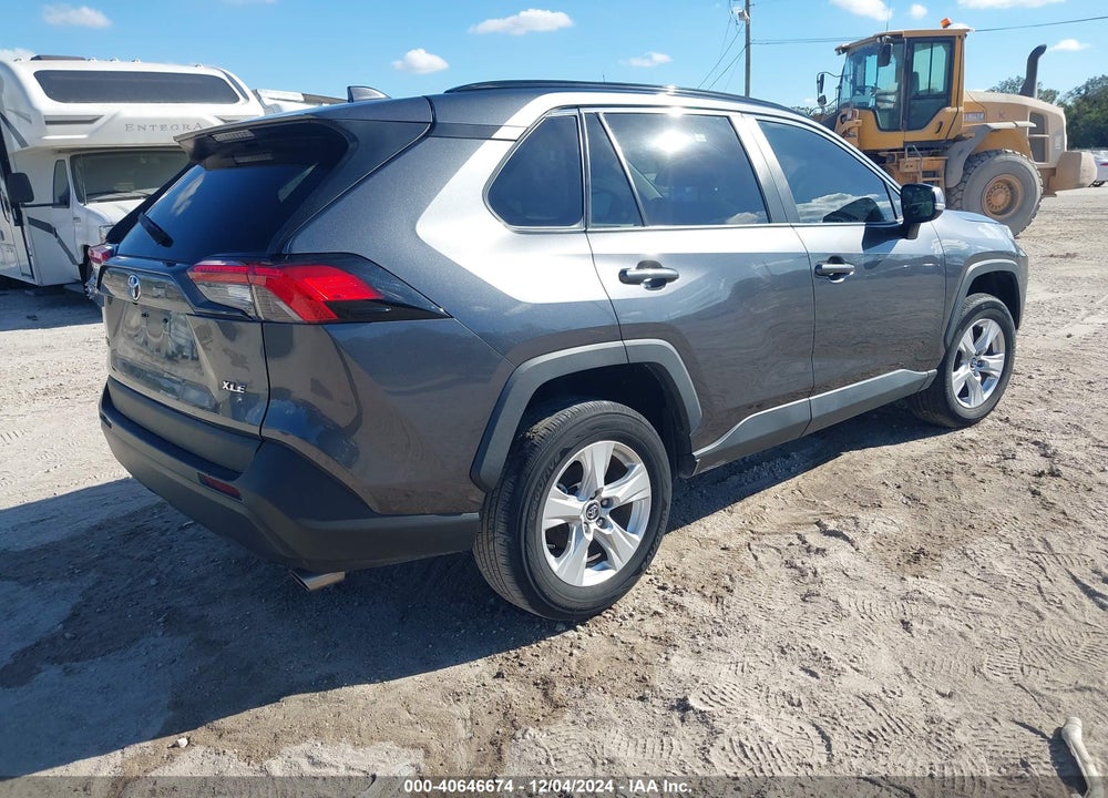 2020 TOYOTA RAV4 XLE VIN: 2T3W1RFV9LC080110