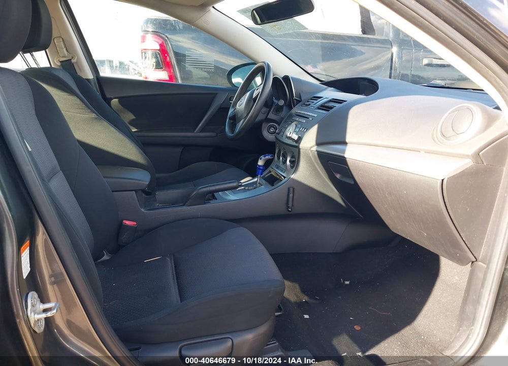 2010 MAZDA 3 I TOURING VIN: JM1BL1SFXA1128250