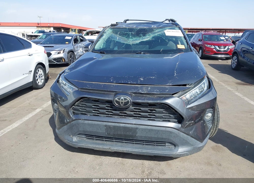 2020 TOYOTA RAV4 XLE VIN: 2T3W1RFV3LC051184