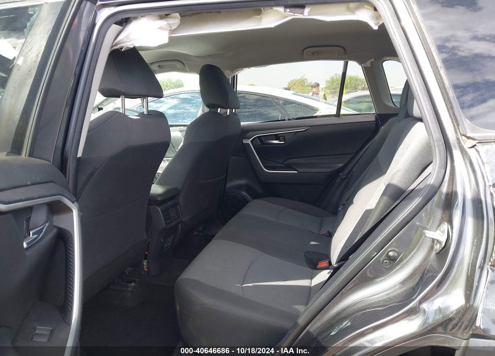 2020 TOYOTA RAV4 XLE VIN: 2T3W1RFV3LC051184