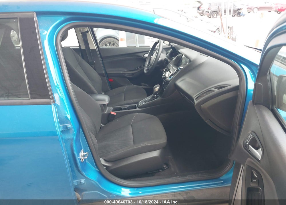 2017 FORD FOCUS SEL VIN: 1FADP3H26HL244482