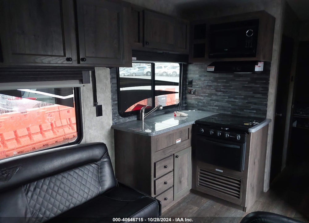 2019 ECLIPSE ATTITUDE M-25FS VIN: 5LZBE2521KR015902