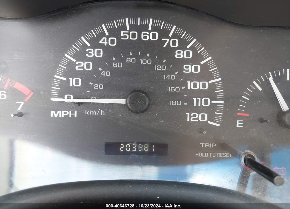 2005 CHEVROLET CLASSIC VIN: 1G1ND52F75M241829