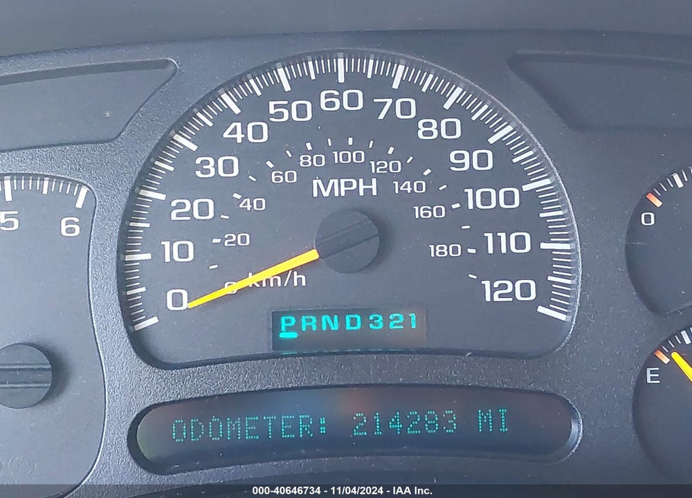 2005 CHEVROLET SUBURBAN 1500 LT VIN: 1GNFK16Z65J173210