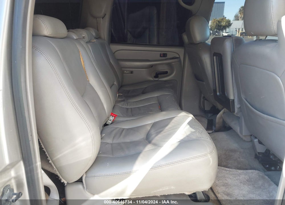 2005 CHEVROLET SUBURBAN 1500 LT VIN: 1GNFK16Z65J173210