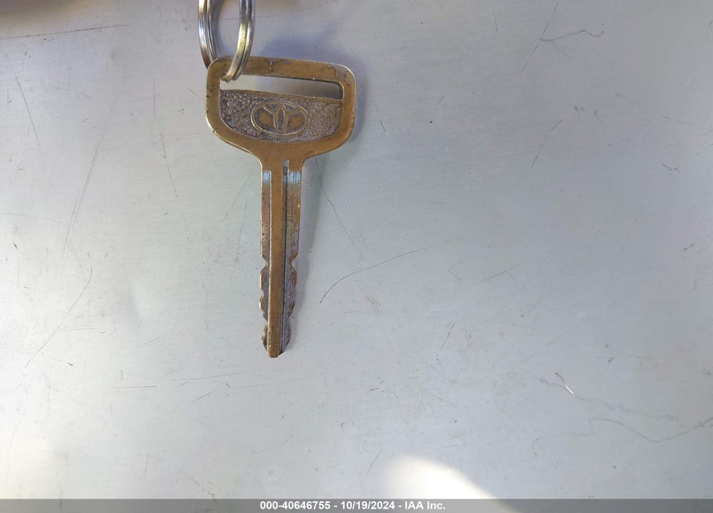 1998 TOYOTA CAMRY VIN: JT2BF22K2W0086396