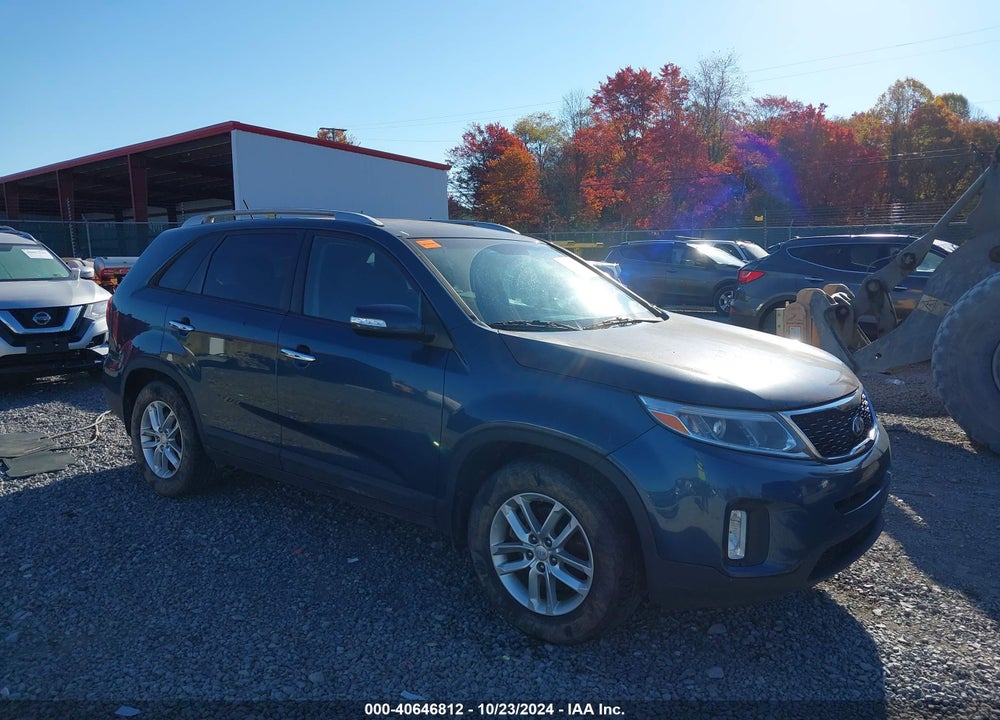 2014 KIA SORENTO LX VIN: 5XYKT3A63EG478192