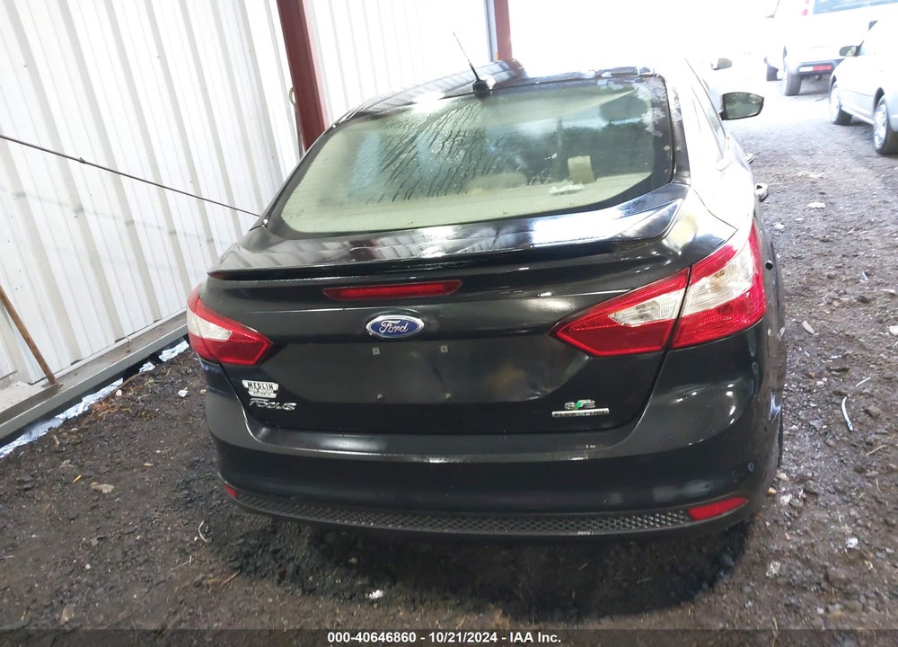2013 FORD FOCUS SE VIN: 1FADP3F24DL331911