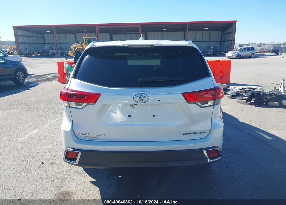 2019 TOYOTA HIGHLANDER LIMITED/PLATINUM VIN: 5TDDZRFH1KS706838