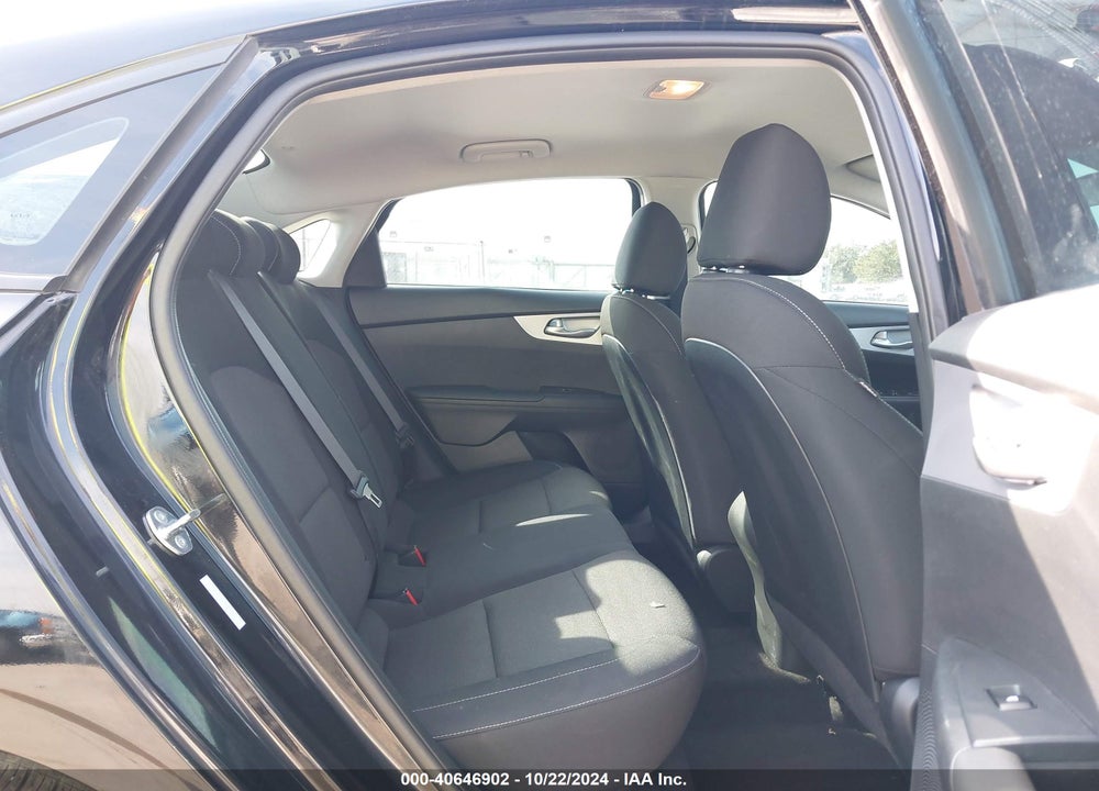 2024 KIA FORTE LXS VIN: 3KPF24AD4RE730172