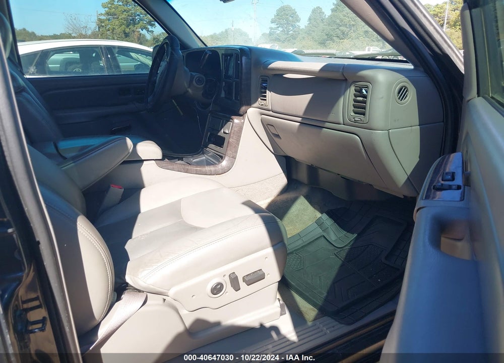 2004 GMC YUKON XL 1500 DENALI VIN: 1GKFK66U64J144271