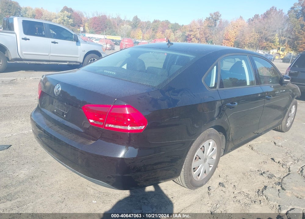 2013 VOLKSWAGEN PASSAT 2.5L S VIN: 1VWAP7A34DC041122