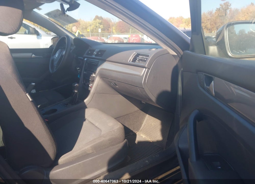 2013 VOLKSWAGEN PASSAT 2.5L S VIN: 1VWAP7A34DC041122