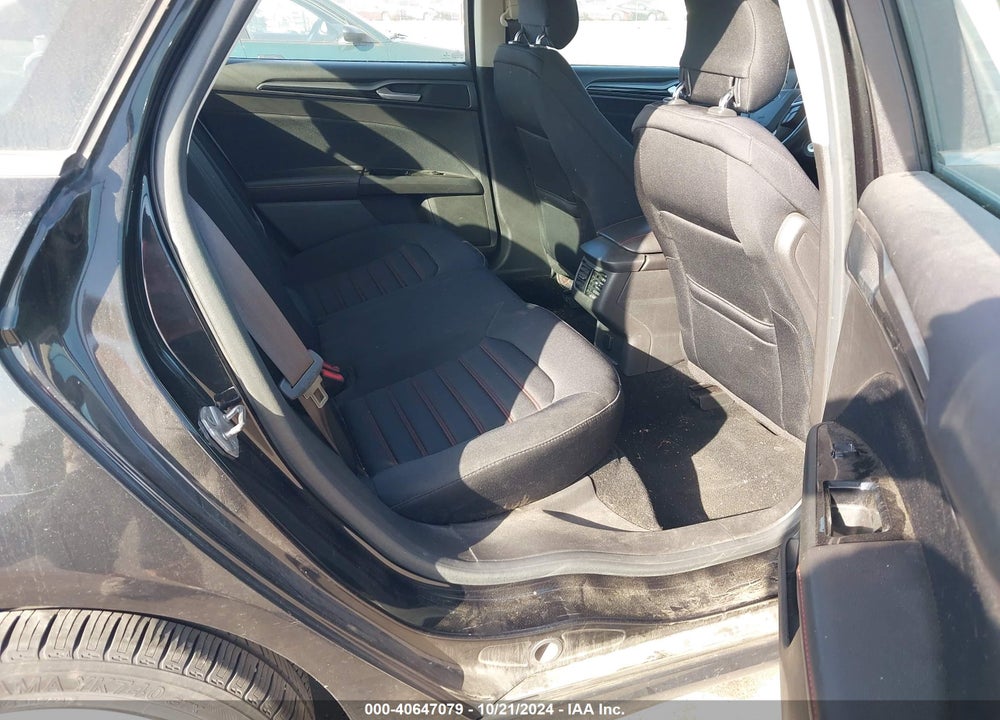 2014 FORD FUSION SE VIN: 3FA6P0HD6ER199341