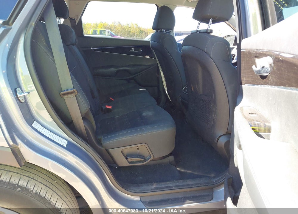 2020 KIA SORENTO 3.3L LX VIN: 5XYPG4A54LG679930