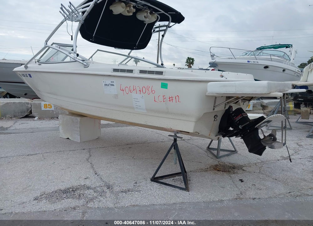 2000 BAYLINER BOAT VIN: BIYA37CTI900