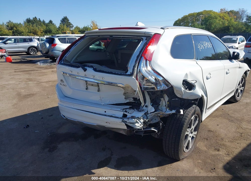2014 VOLVO XC60 T6 R-DESIGN PREMIER PLUS VIN: YV4902DZ5E2512759