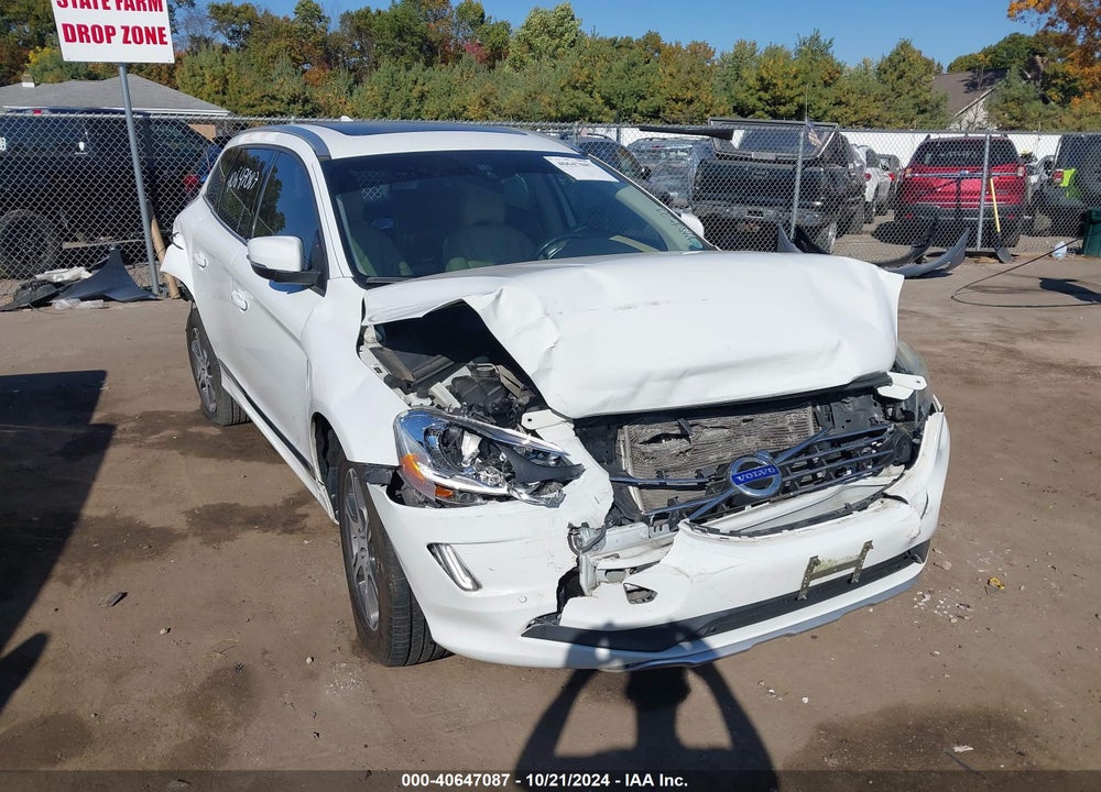 2014 VOLVO XC60 T6 R-DESIGN PREMIER PLUS VIN: YV4902DZ5E2512759