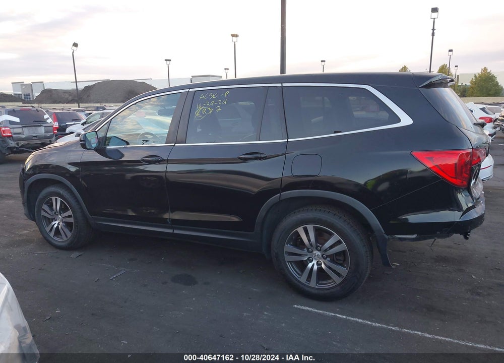 2017 HONDA PILOT EX-L VIN: 5FNYF5H59HB030562