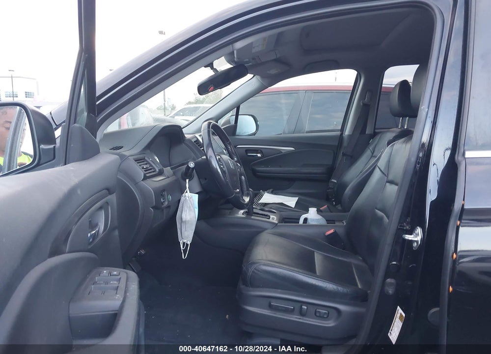 2017 HONDA PILOT EX-L VIN: 5FNYF5H59HB030562