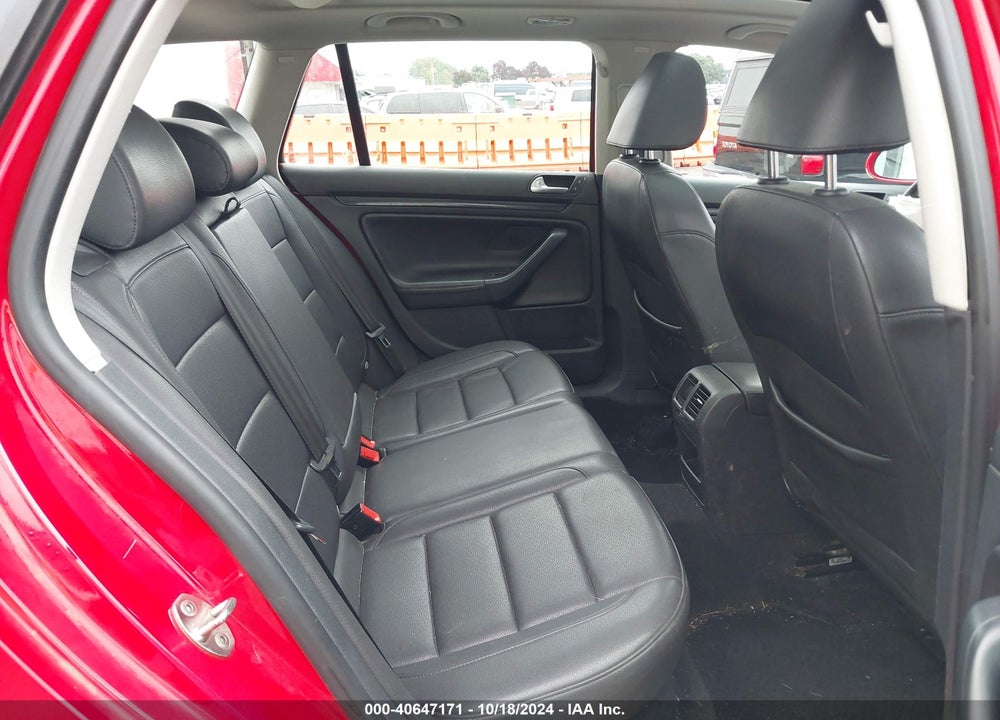 2012 VOLKSWAGEN JETTA SPORTWAGEN 2.5L SE VIN: 3VWPP7AJ4CM623985