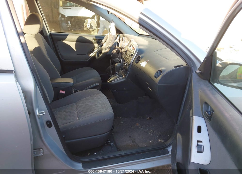 2007 TOYOTA MATRIX VIN: 2T1KR32E97C665889